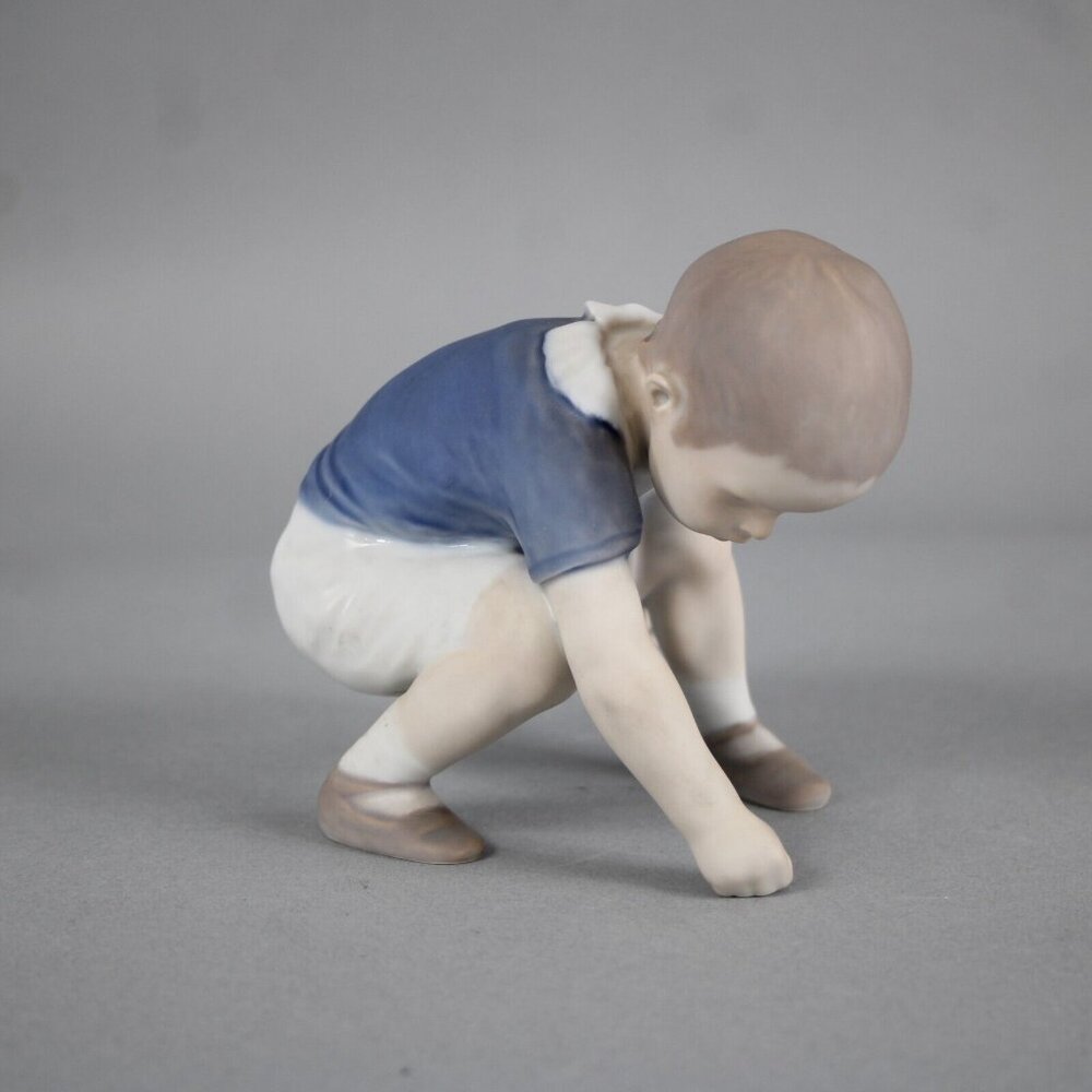 B & G Copenhagen Porcelain 1636 Dickie Boy 4.5" Figurine - Picture 3 of 16